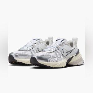 Nike V2K Run Summit White/ Metallic Silver